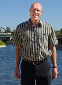 Jan Persson, CEO of Lamiflex Inc.